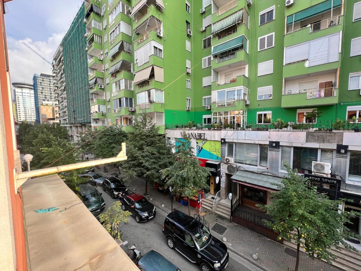 Enzo Rooms & Apartment Blloku Tirana Exterior foto